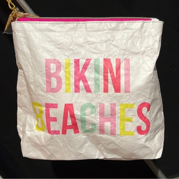 Slant rainbow stripes Tyvek travel bag with wristlet detachable clasp - NWT - Picture 10 of 11